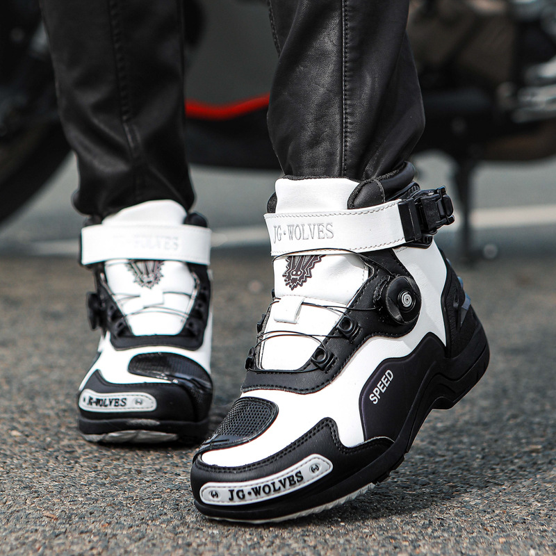 รองเท้าปั่นจักรยานโฟร์ซีซั่นส์ - Cycling Commute Shoes บทวิจารณ์และราคา