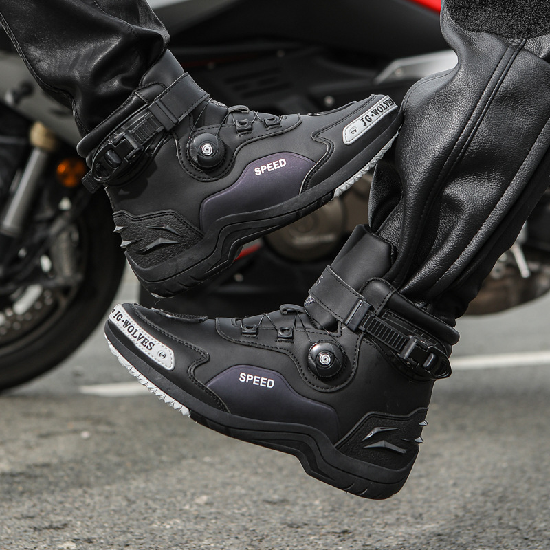 รองเท้าปั่นจักรยานโฟร์ซีซั่นส์ - Cycling Commute Shoes บทวิจารณ์และราคา